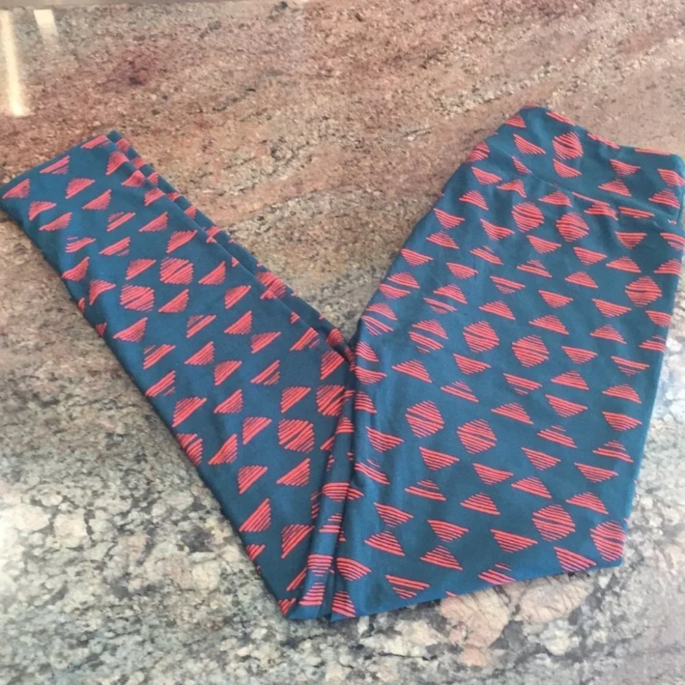 OS NWOT LuLaRoe Leggings F01 602